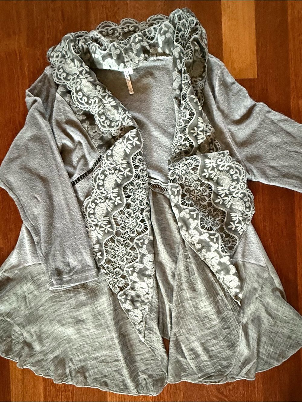 Lulu-B Sz 1X Gray Lace-Trim Open Front Cardigan Neutral Lagenlook Whimsigoth Y2K
